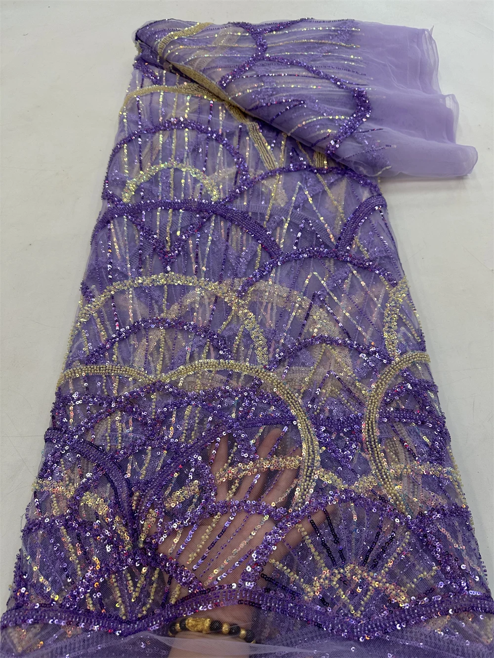 

Фиолетовая кружевная ткань с блестками в нигерийском стиле, ручная работа 2023, вышитая африканскими бусинами, сетчатая кружевная ткань для женского шитья