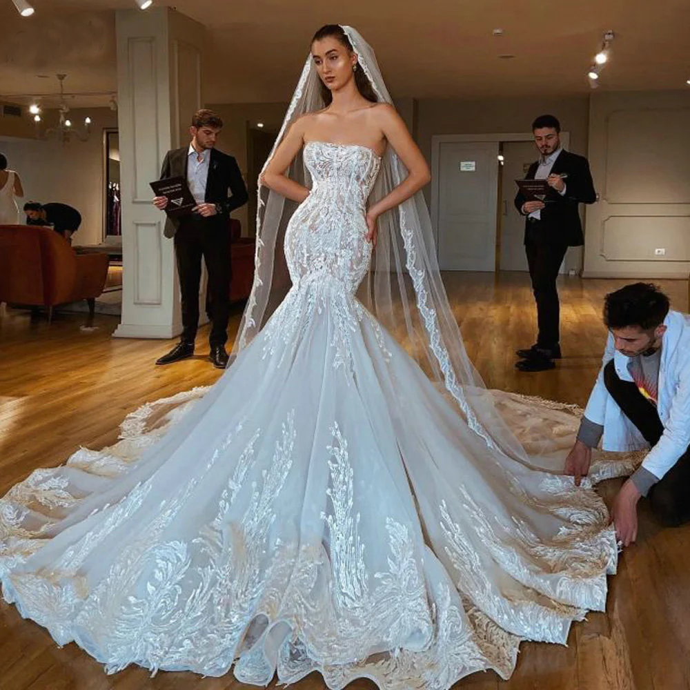 

Charming Strapless Mermaid Wedding Dress Illusion Dubai Arabic Long Bridal Gowns Open Back Sleeveless Appliques Saudi Vestido De