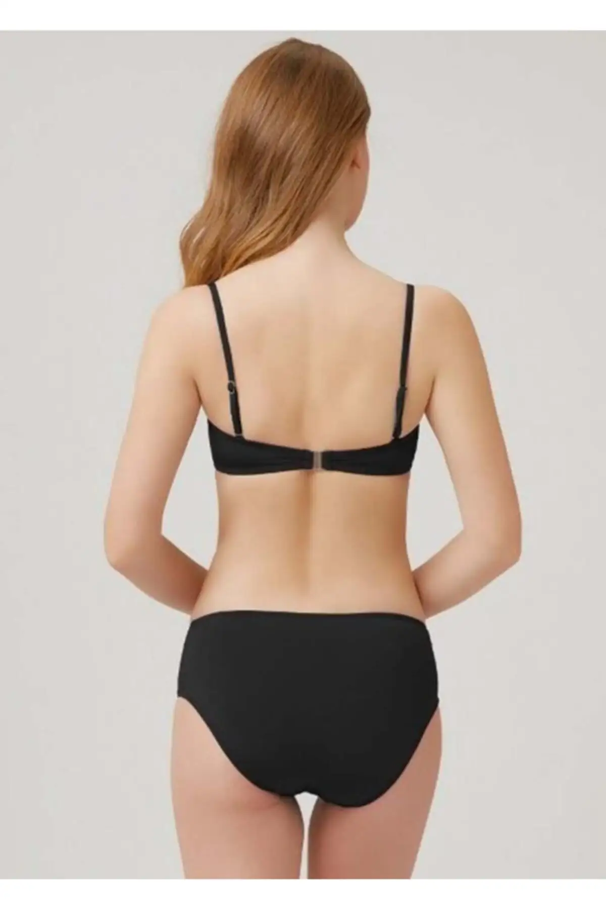 Рисунок 2 - Женское бикини со съемным пуш-апом