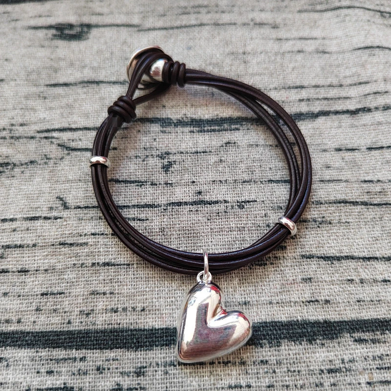 Женский браслет в форме сердца испанском стиле тренд 2024 роскошный