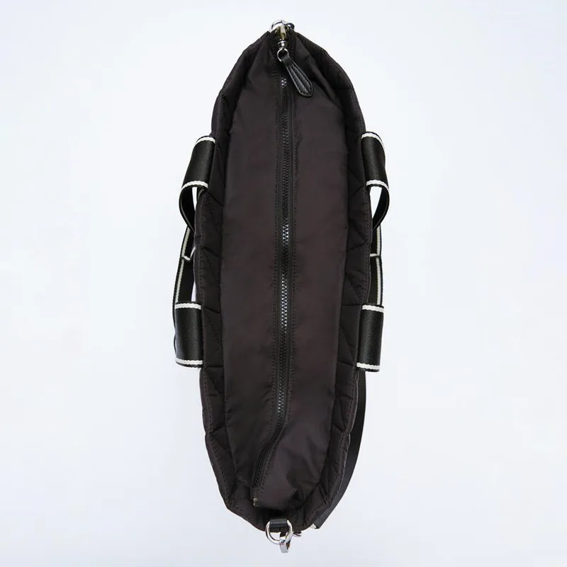 European And American Pleated Bag Women 2023 New Black Simple One Shoulder Chain Handbags High Quality Women Purse And Handbags