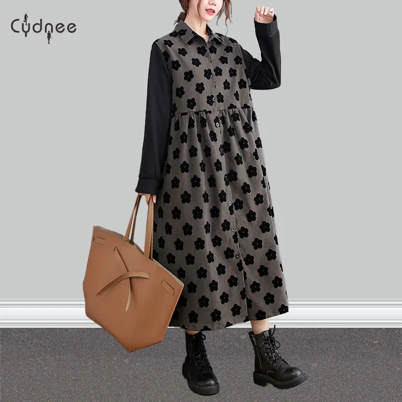 Модное свободное прямое платье с расклешенным подолом воротником вельветовое