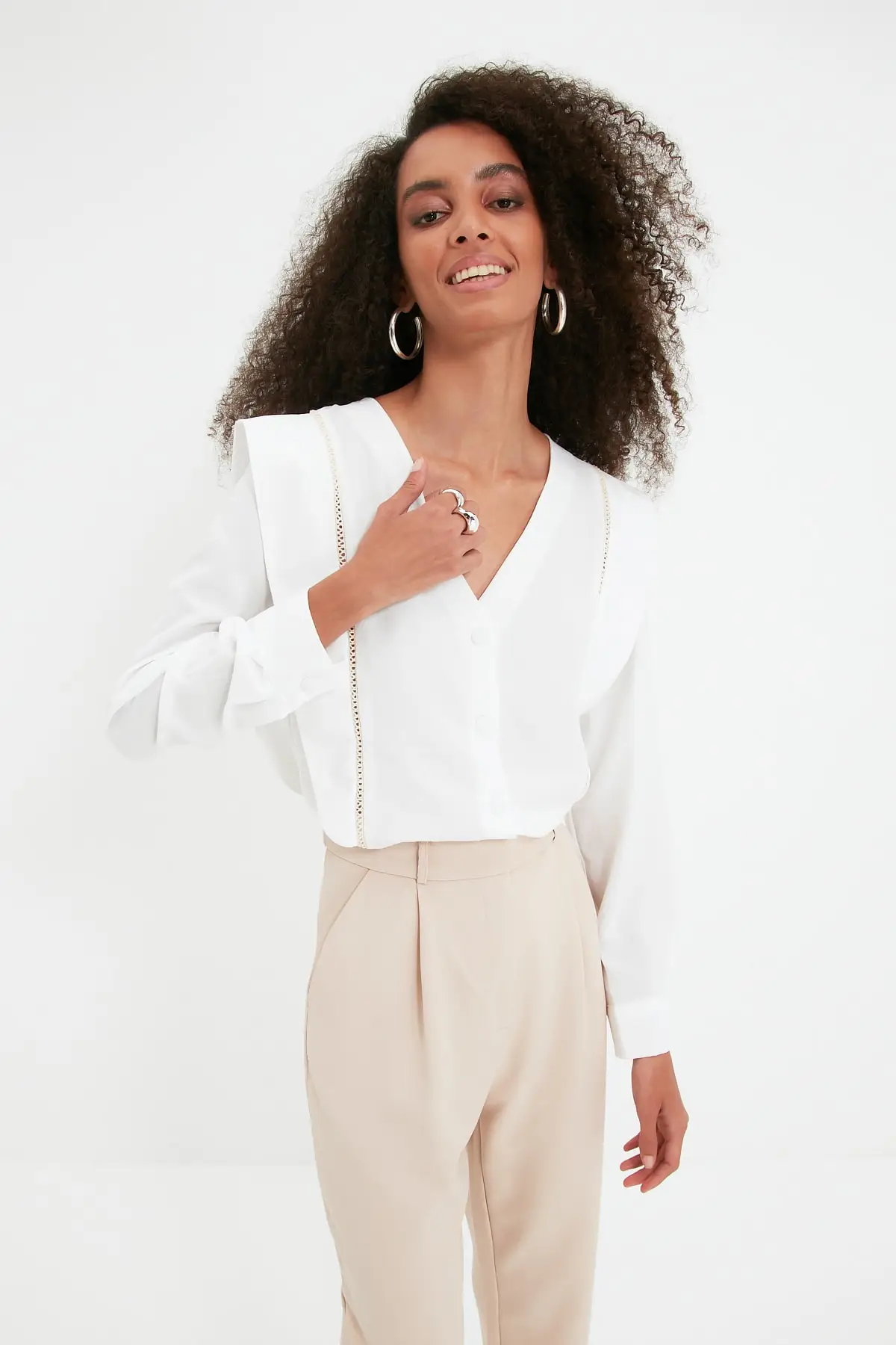

Trendyol Button Shirt TWOAW22GO0784