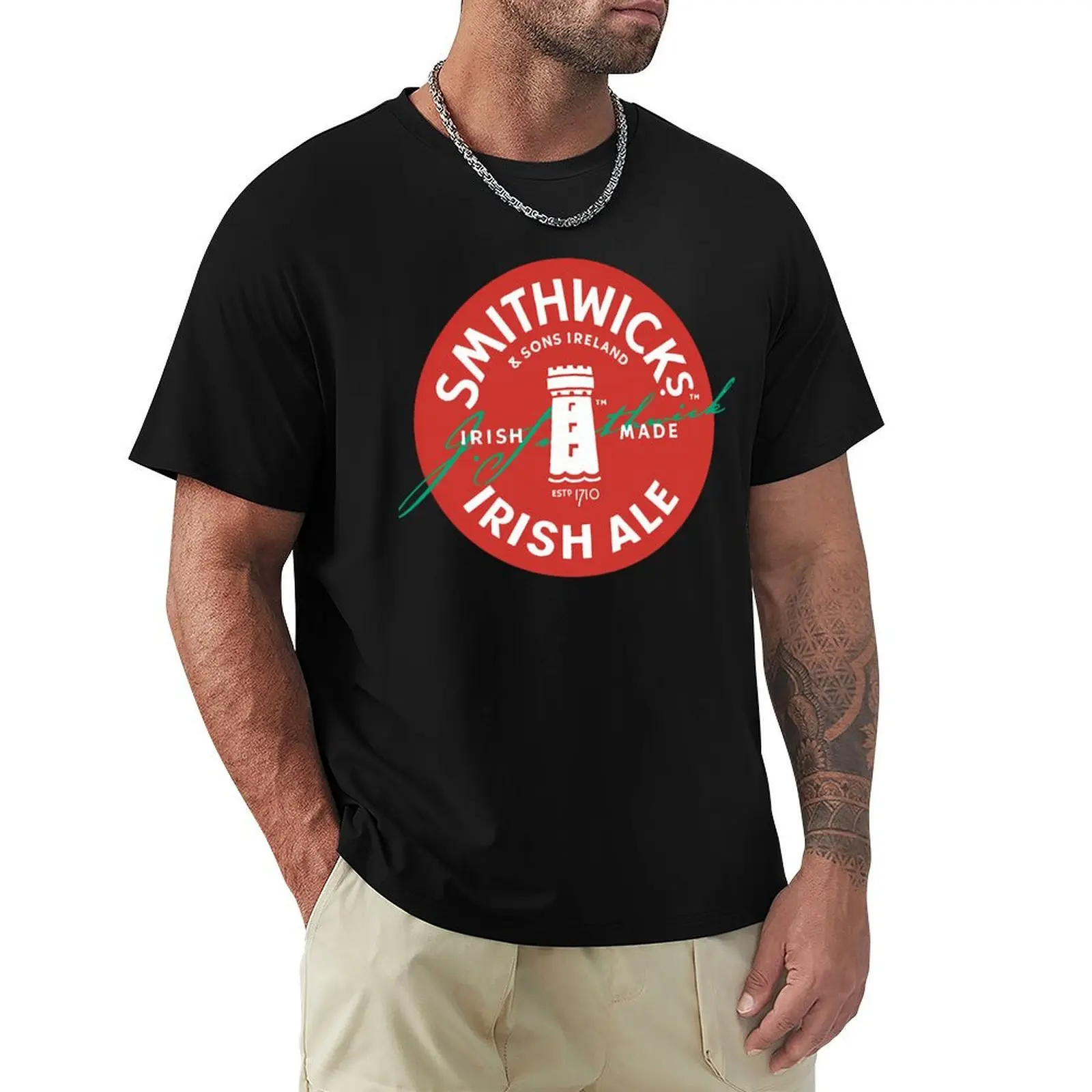 Фото Футболка Smithwicks Irish Ale, базовая повседневная футболка стандартного кроя №1