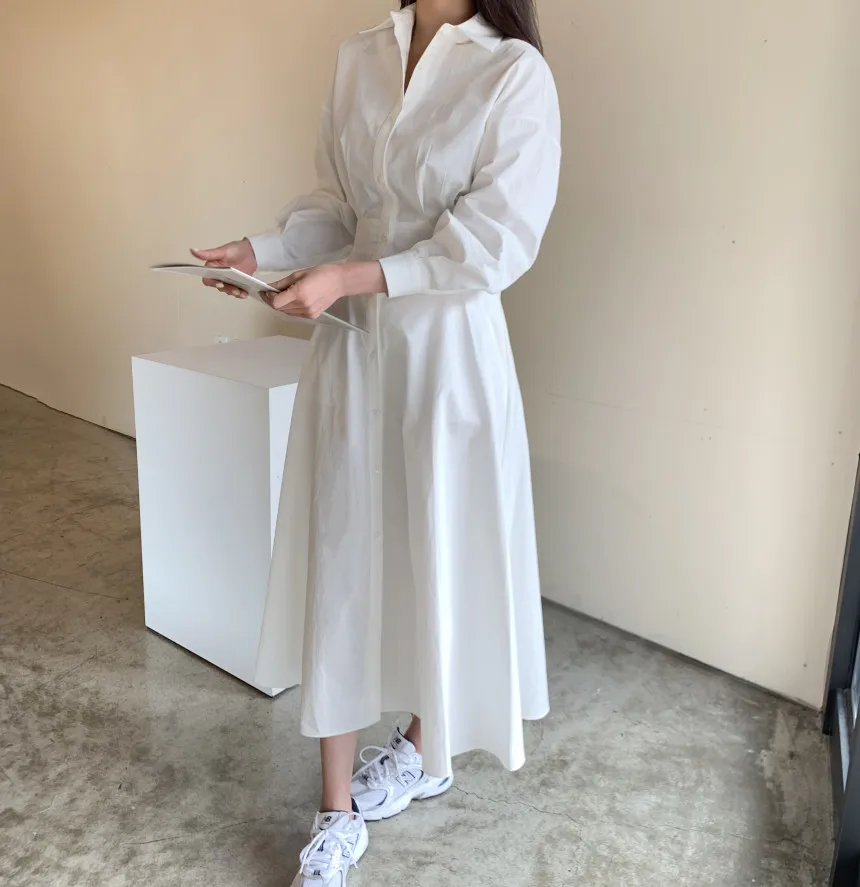 Женская хлопковая рубашка средней длины с отложным воротником и