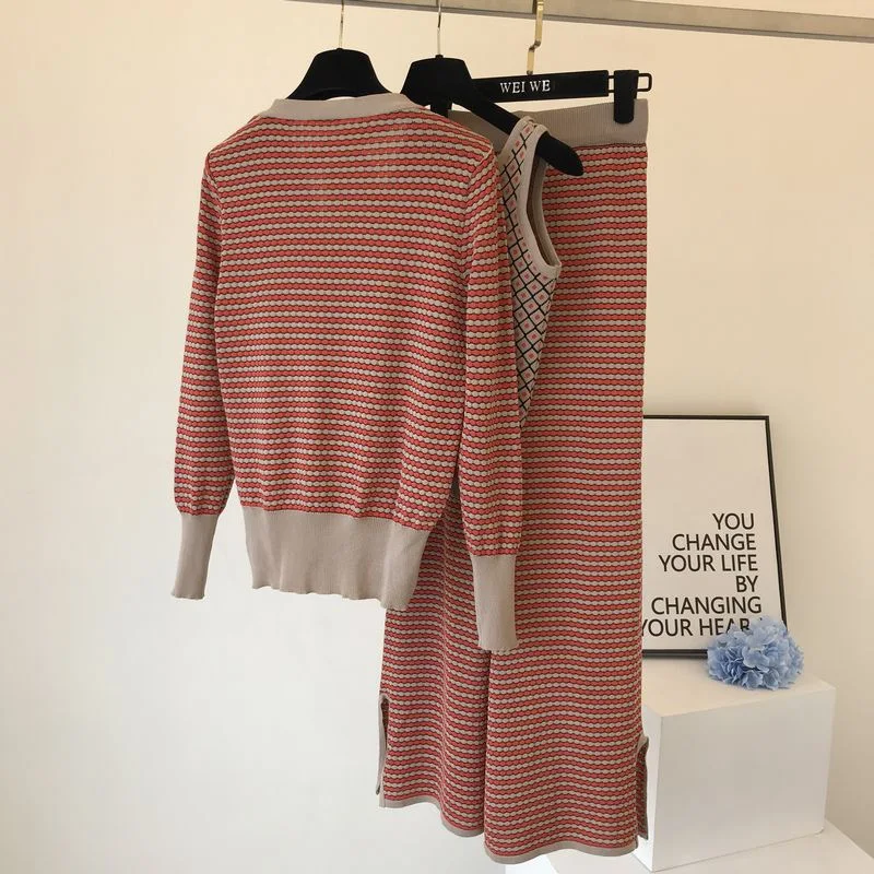 Женский трикотажный костюм-тройка в полоску элегантный свитер кардиган топ