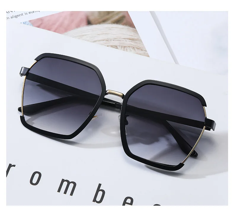 

2022 New Fashion Trend UV Protection Retro Metal Half Frame Sunglasses
