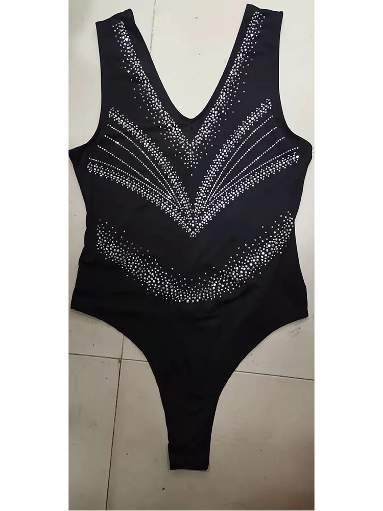 

Design Beading Rompers Women Fashion Sleeveless V Neck Slim Jumpsuits Summer Sexy Streetwear Short Bodysuit 2022 New