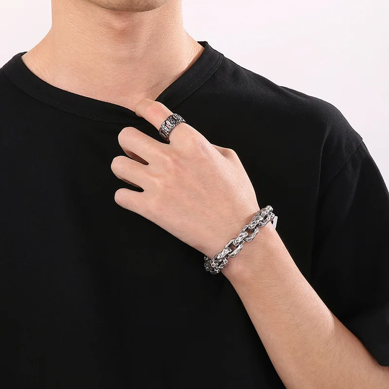 

Punk Hip-hop Style Pounding Pattern Bracelets for Men Fashionable Simple Ancient Silver Stainless Steel Bracelet Ring Set