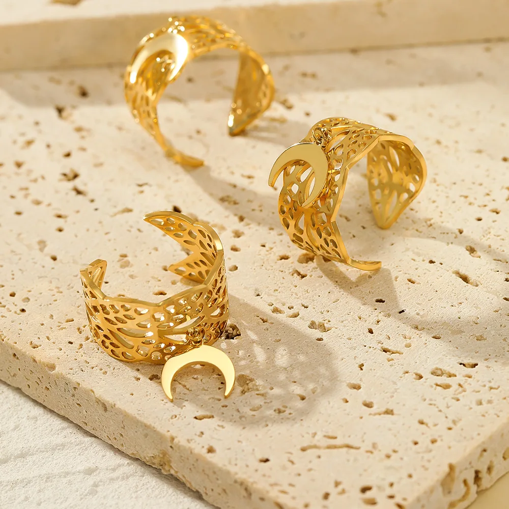 

Korean New Hollow Finger Rings Moon Charm Pendant Opening Stainless Steel Gold Rings Women Jewelry