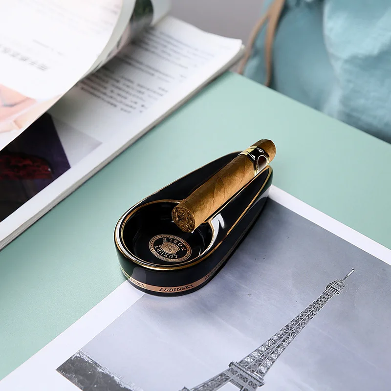 Керамическая пепельница для сигар