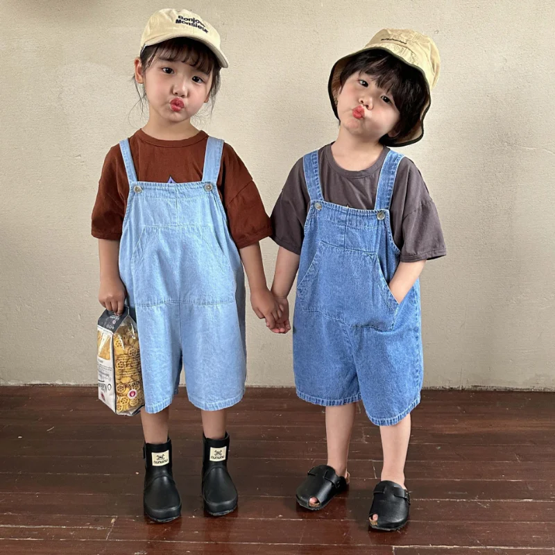 

Children's Denim Overalls Summer Solid Color Loose Straps Knee Length Jeans Boys Girls Loose Pants