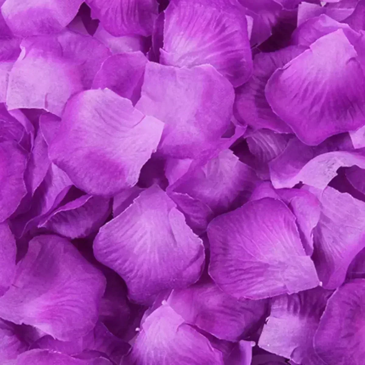 

Искусственные лепестки роз красные 100 штук