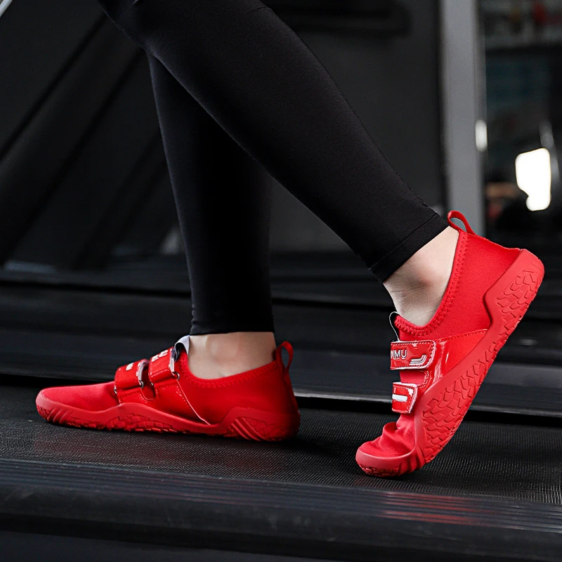 New Unisex Powerful Weightlifting Yoga Gym Beach Sports Shoes Sumo Fighter Soles Portable Sports Shoes Soft Sole Training Shoes