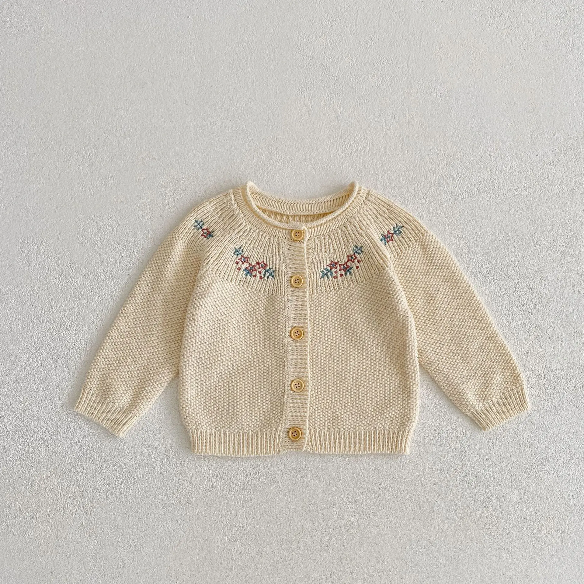 

2022 Autumn Winter Baby Sweet Embroidery Flower Knitting Cardigan Sweater 0-3 Years Simple Solid Cotton Long Sleeve Tops Coats