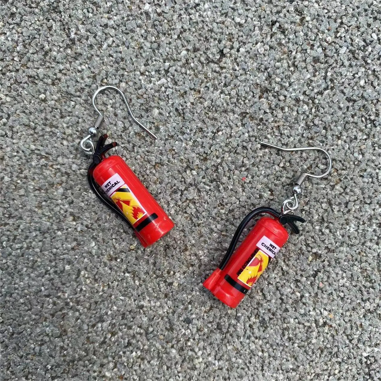 

Сережки-вогнетушители из полимера