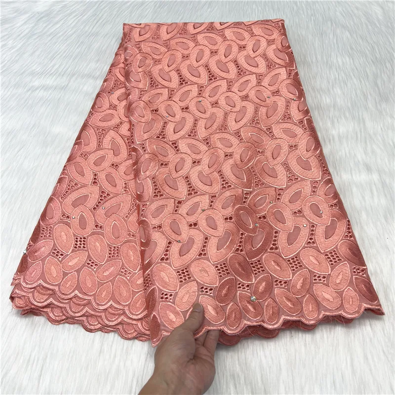 

Швейцарская Кружевная Ткань 5 ярдов, новейшая Тяжелая вышивка бисером, африканская 100% хлопчатобумажная ткань, швейцарская вуаль, кружево, популярный Дубайский стиль 7L04191