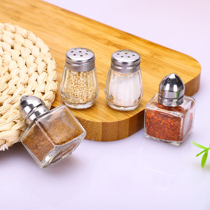

1PC Small Mini for Picnic BBQ Outdoor Cooking Tool Spice Bottle Seasoning Bottle Kitchen Supplies Salt Jar