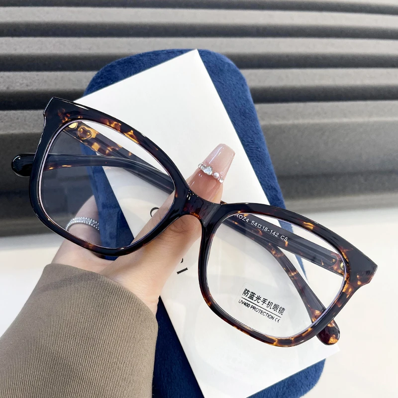 Пластиковая оправа для очков в корейском стиле