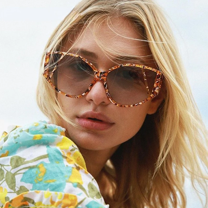 

MYALICE 2022 The New Fashion Cat Eye Sunglasses Women Hollow Out Glasses Legs Oculos De Sol Feminino Outdoor Tourism UV400