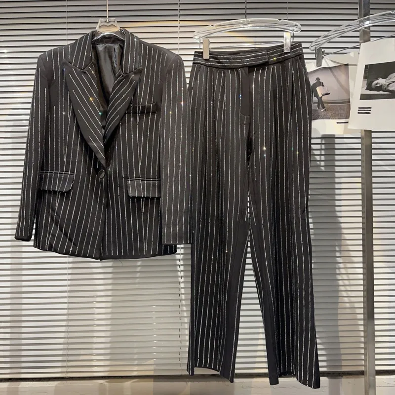 

BORVEMAYS 2023 Autumn New Lapel Single-breasted Long Sleeve Stripe Diamonds Blazer + Straight-leg Pants Two-piece Sets WZ3897