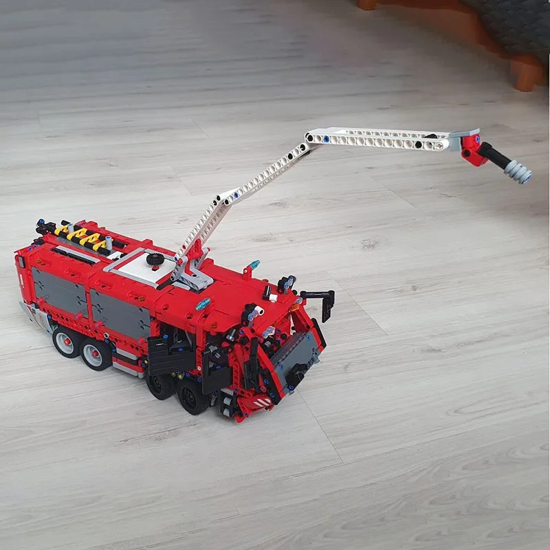 Фото Moc строительные кирпичи, модульный 42098, танк с пантерой, 8x8, пожарная машина в аэропорту, технологические блоки, рождественские игрушки «сделай сам», строительные подарки №5