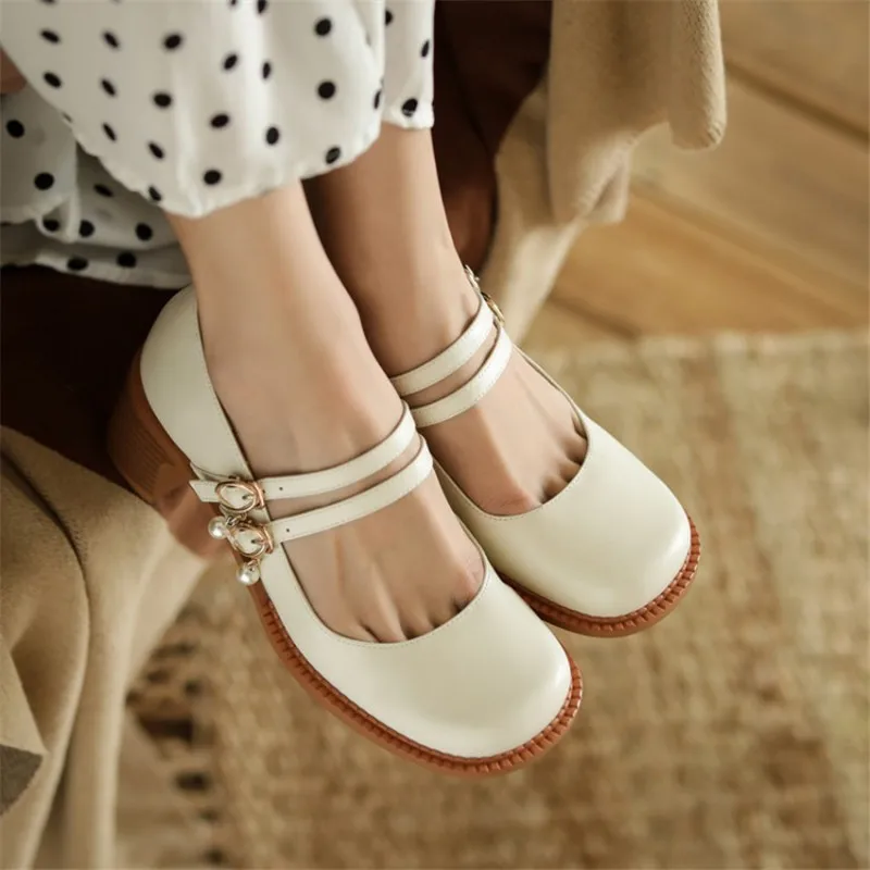 

Spring Women Shoes Thick Heel Retro Mary Jane Shoes Big Head Pearl Square Buckle Single Shoes Large Size 34-43 Shoes for Women
