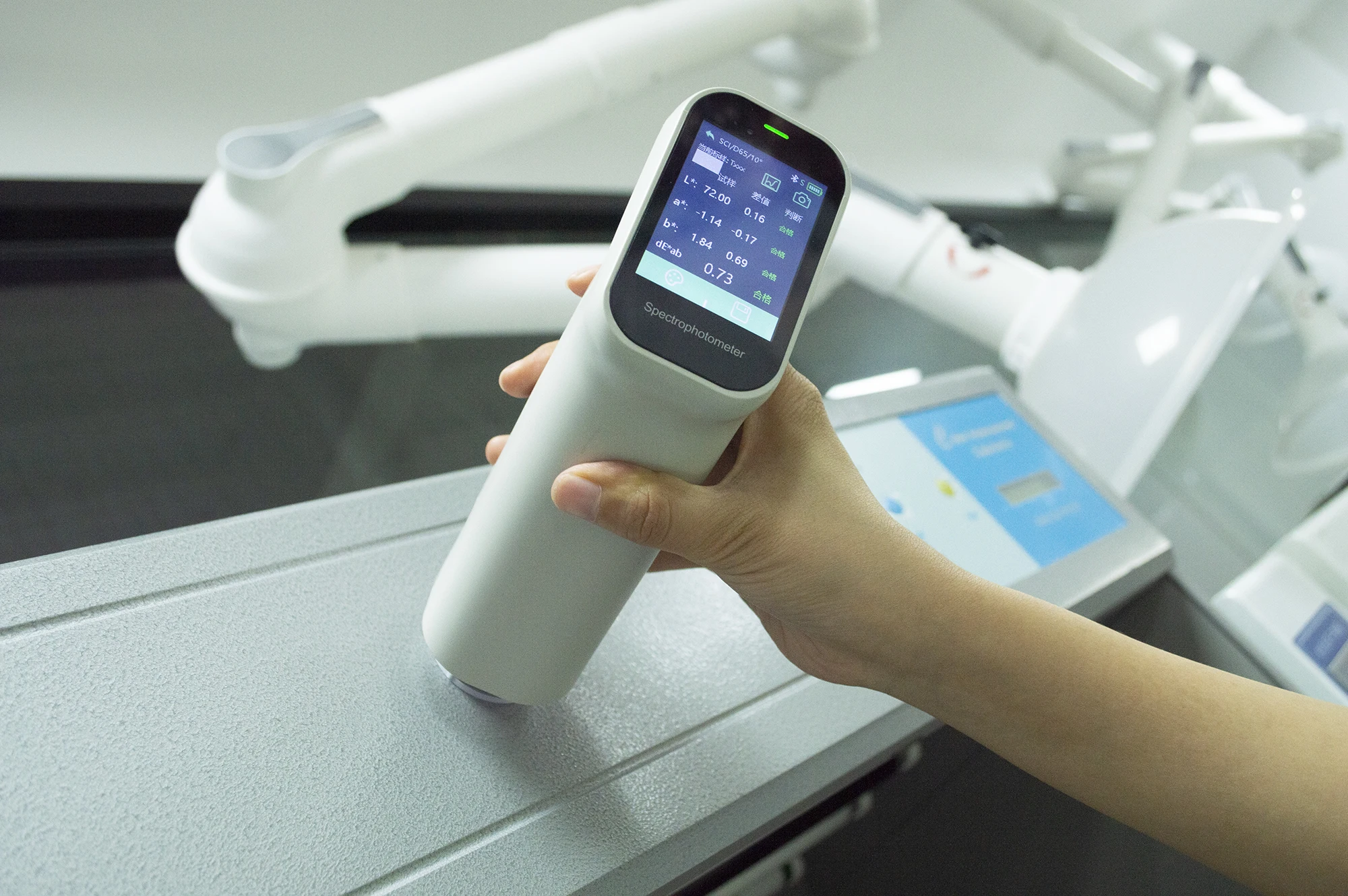 Портативный колориметр для измерения dE * ab лаборатории рисования печати пластика