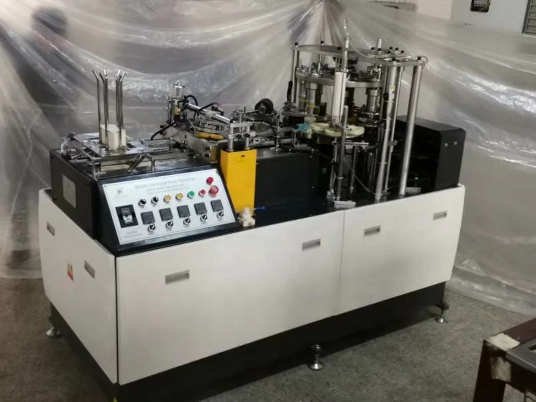 Высокоскоростная китайская автоматическая формовочная бумажная тарелка кофе