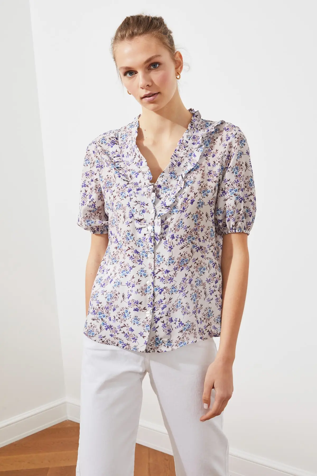 

Trendyol Frilly Shirt TWOSS21GO0739
