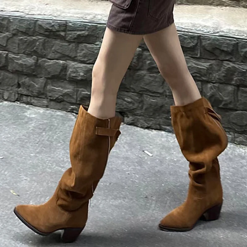 Замшевые высокие женские сапоги на массивном каблуке дизайнерская обувь с