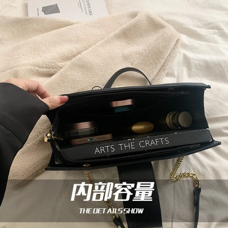 Women's PU Ringer Lattice Black Commuting Chains One Shoulder Hand Bag New Fashion Autumn and Winter Small Tote Bags for Femele