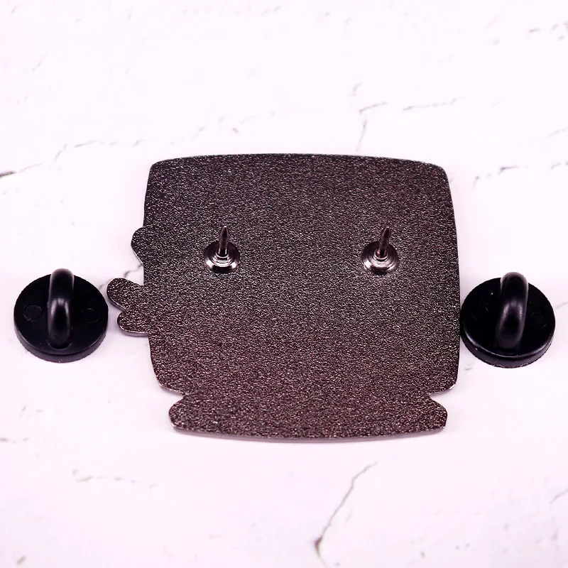 Эмалевая шпилька Serial Experiments Lain