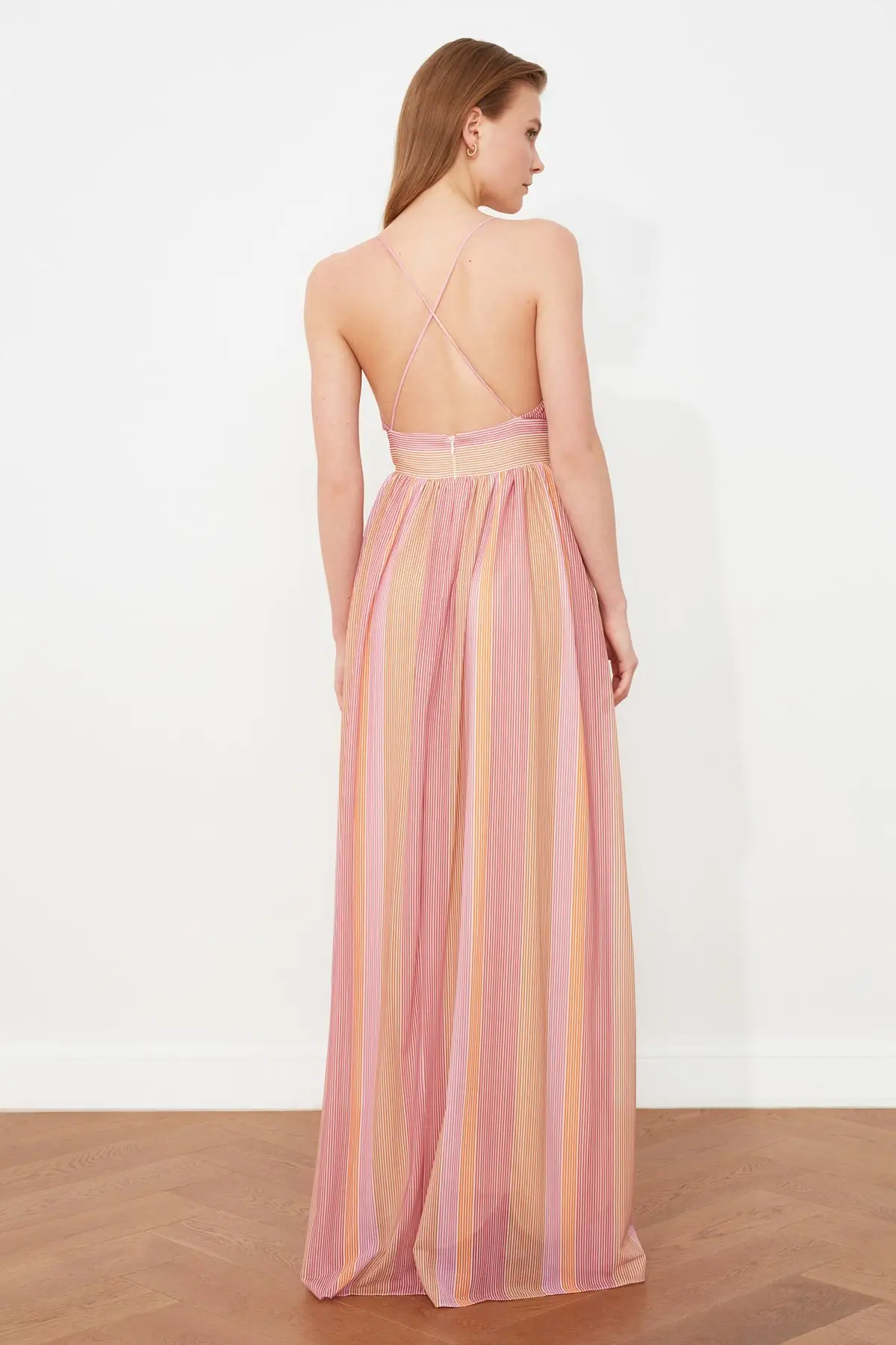 

Trendyol Striped Evening Dress & Graduation Gown TPRSS21AE0284