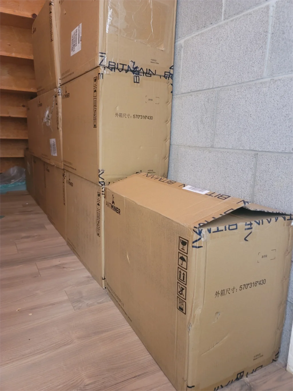 

Hot Discounted NEW Antminer KA3 Miner IN HAND + FREE SHIPPING