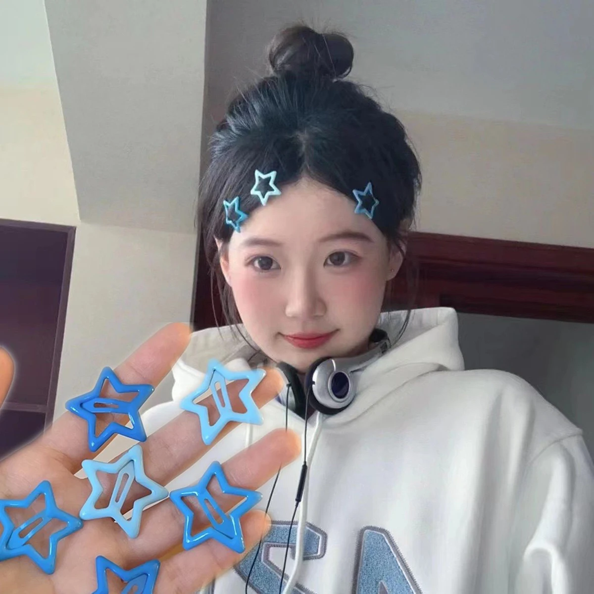 

1Pcs Colorful Star BB Hairclips Girls Cute Star Barrettes Women Simple Metal Snap Clip Headdress Hair Jewelry Accessories