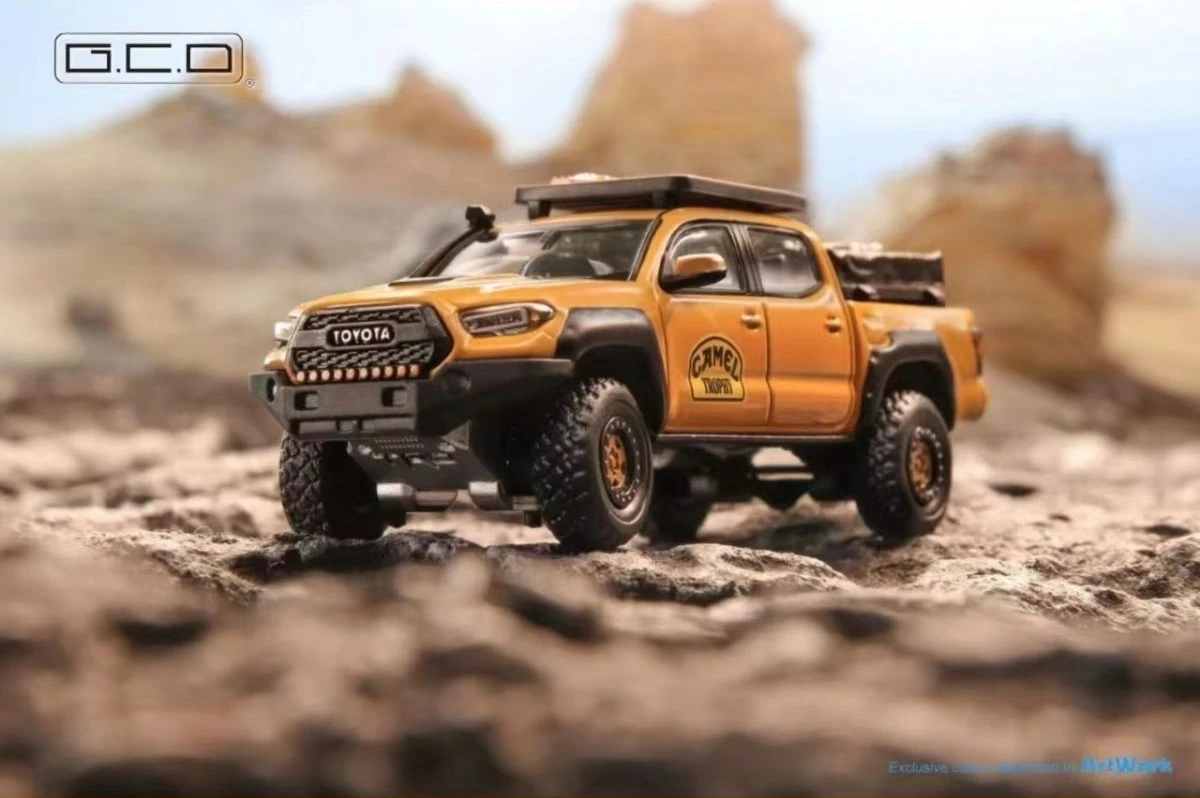 Руль переднего колеса GCD 1:64 для Toyota Tacoma Camel Cup окрашенная небольшая Коллекционная