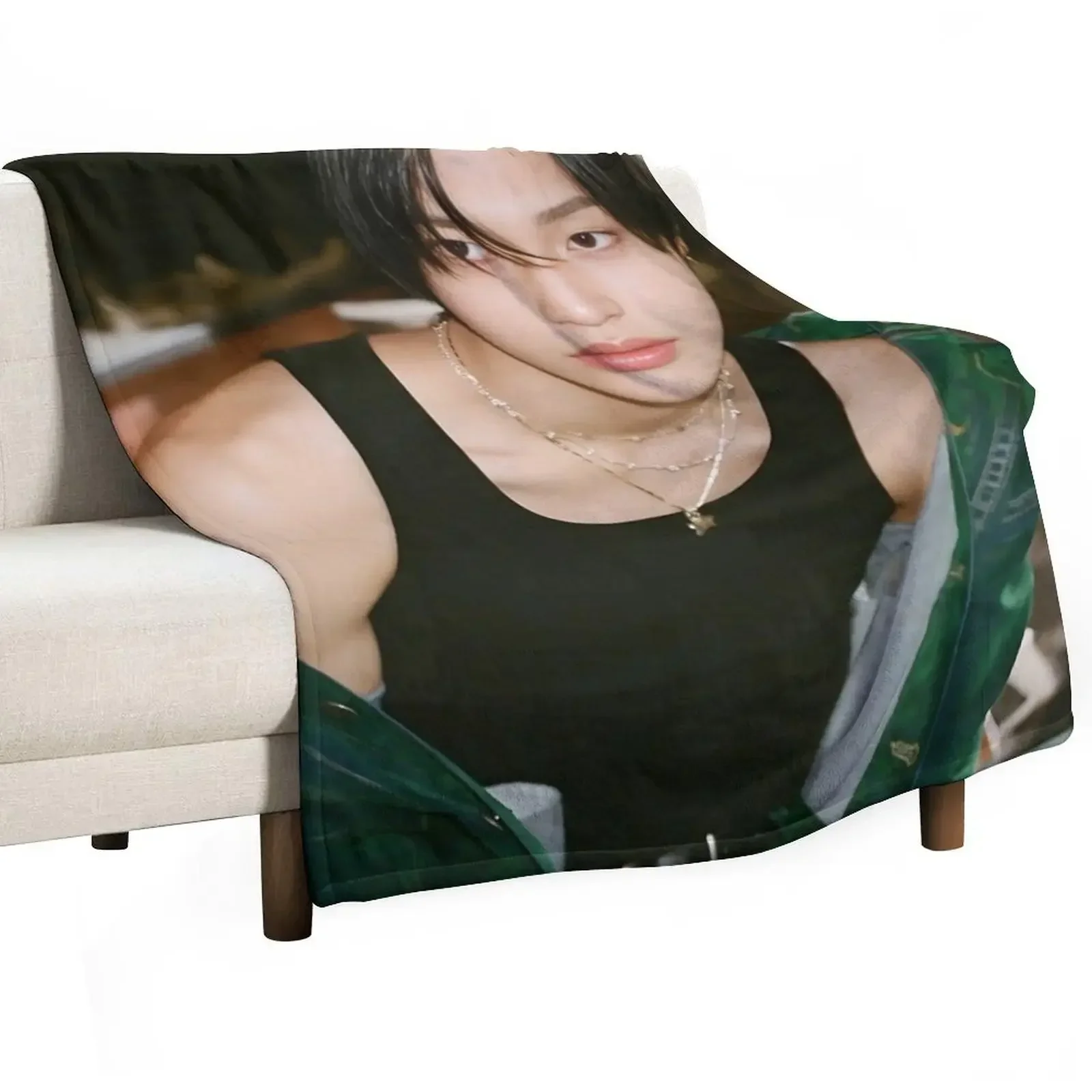 Фото RIIZING WONBIN Riize KPOP Плед для кровати, летний плед для сна, индивидуальный большой плед для младенцев №1