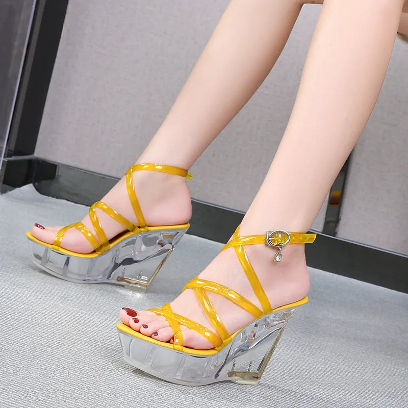 

Sexy Sandals Women Clear Wedges High Heels PVC Thick Platform Buckle Strap Ladies Party Nightclub Transparent Female Shoes X0018
