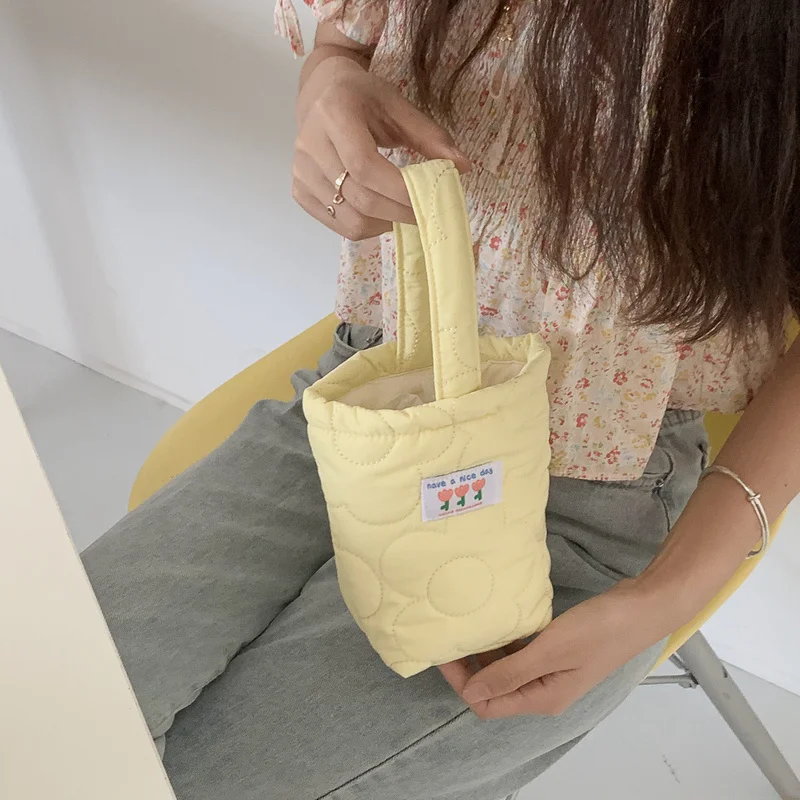 

INS стильная сумка для бутылки с водой для ключей от телефона стеганая косметичка для помады карандаш для глаз Прекрасная вышитая женская су...