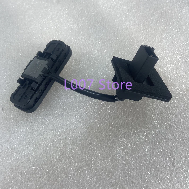 Переключатель открытия багажника номер: 13422268 Для Chevrolet Cruze Orlando задняя дверь