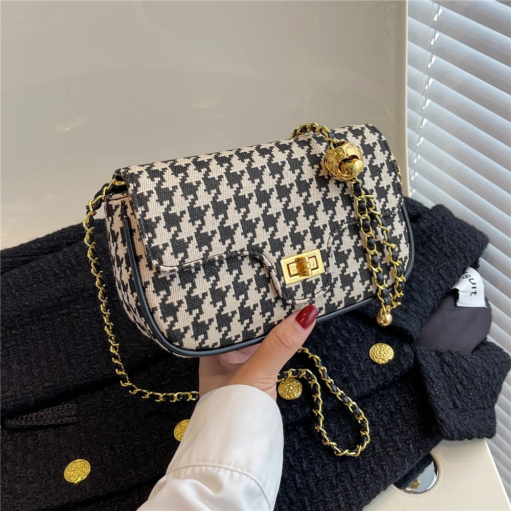 

French Style Houndstooth Fabric Chain Small Shoulder Crossbody Bags For Women Summer 2022 Trend Fashion Plaid Ladies Handbags
