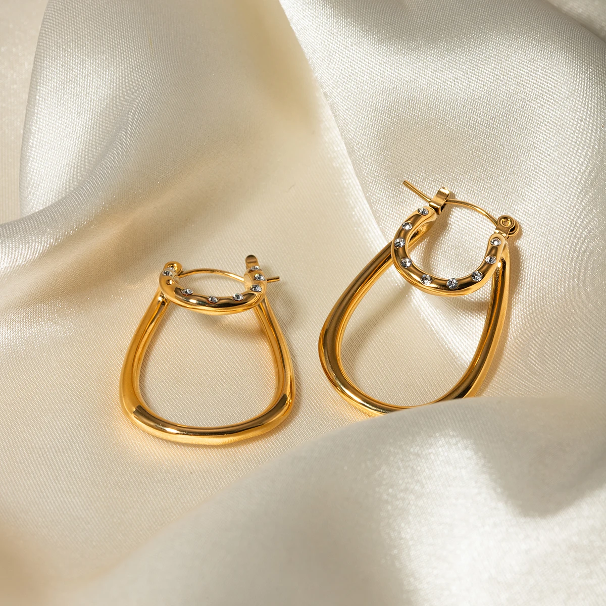 Геометрические серьги из нержавеющей стали Uworld двойные изогнутые уникальные