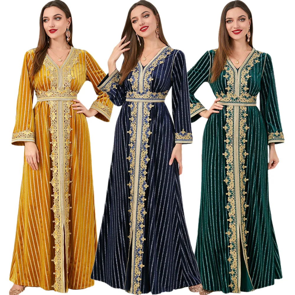 

Velvet Muslim Dress Women Abaya Embroidery Morocco Party Dresses Winter Split Abayas Kaftan Islamic Turkey Arab Long Robe Gown