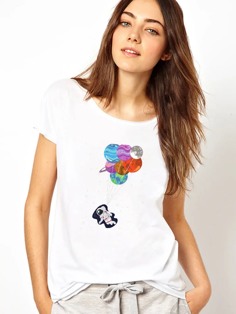 

Outer Space Funny Shirts T-Shirt Refreshing Simple European Fashion Casual 2022 Summer Street Tops Trend New Hipster Clothes
