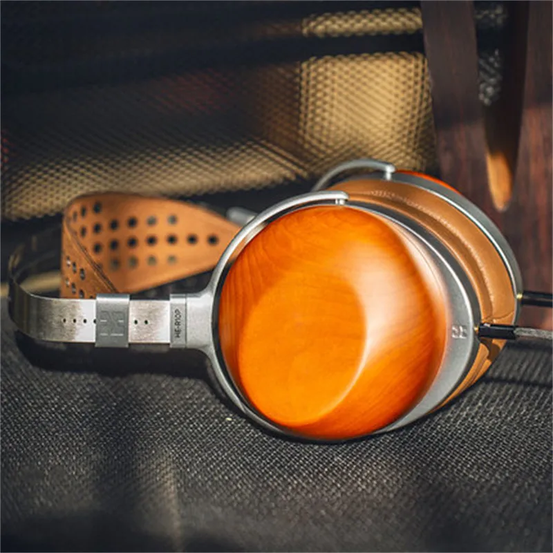 Рисунок 4 - Оригинальный планшет HIFIMAN