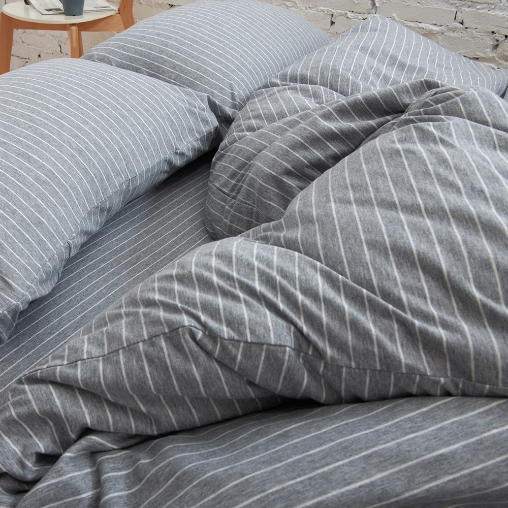 

Knitted Bedding