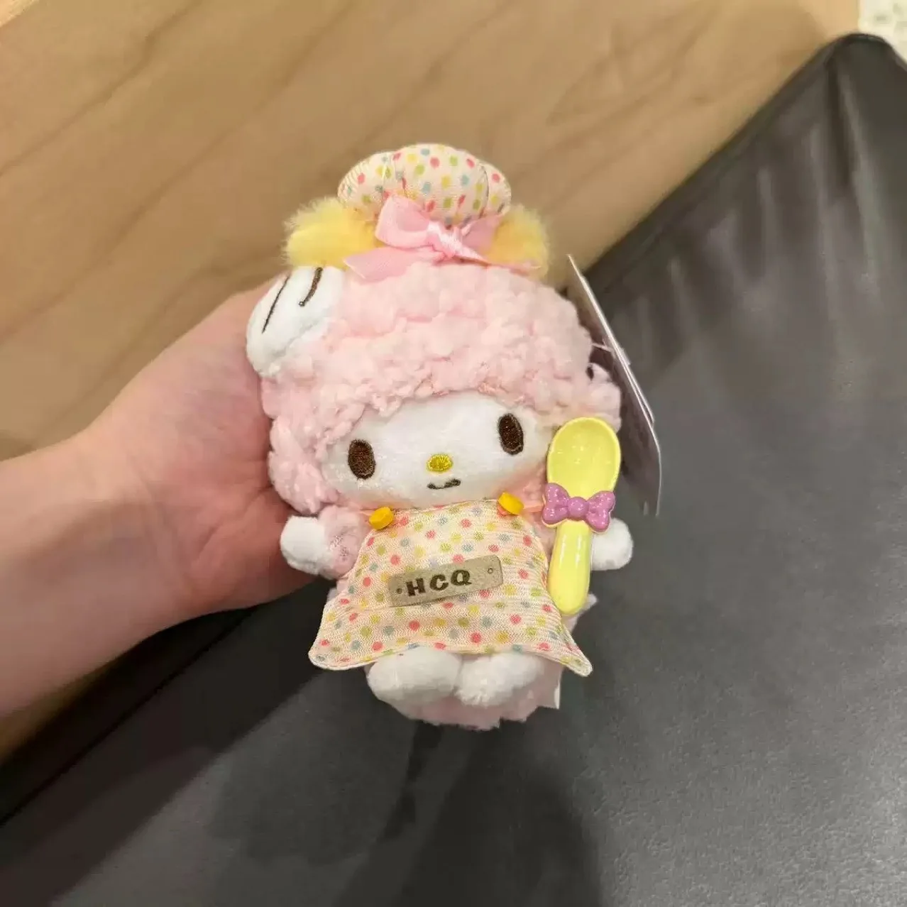 Фото Мягкая плюшевая игрушка-брелок Sanrio: Мультяшная медсестра-овечка, украшение для автомобиля, сумки, рюкзака, подарок на день рождения №4