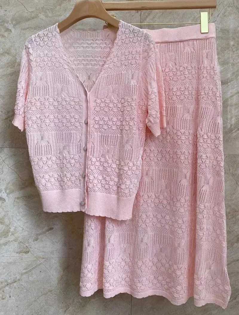 Женский вязаный комплект из 2 предметов свитер с V-образным вырезом и юбка крючком