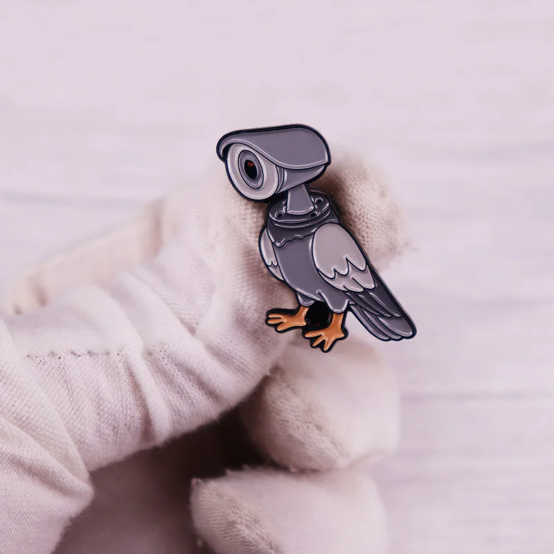 Брошь в виде птиц